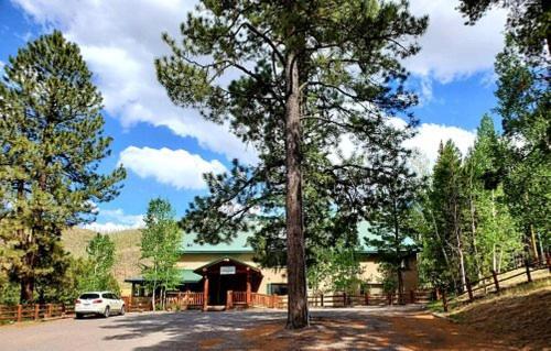 Edelweiss Resort Greer Exterior photo